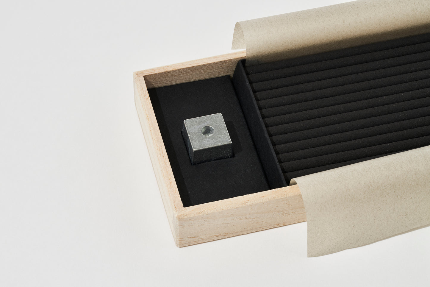 elemense Nukubai 温灰 Japanese Incense
