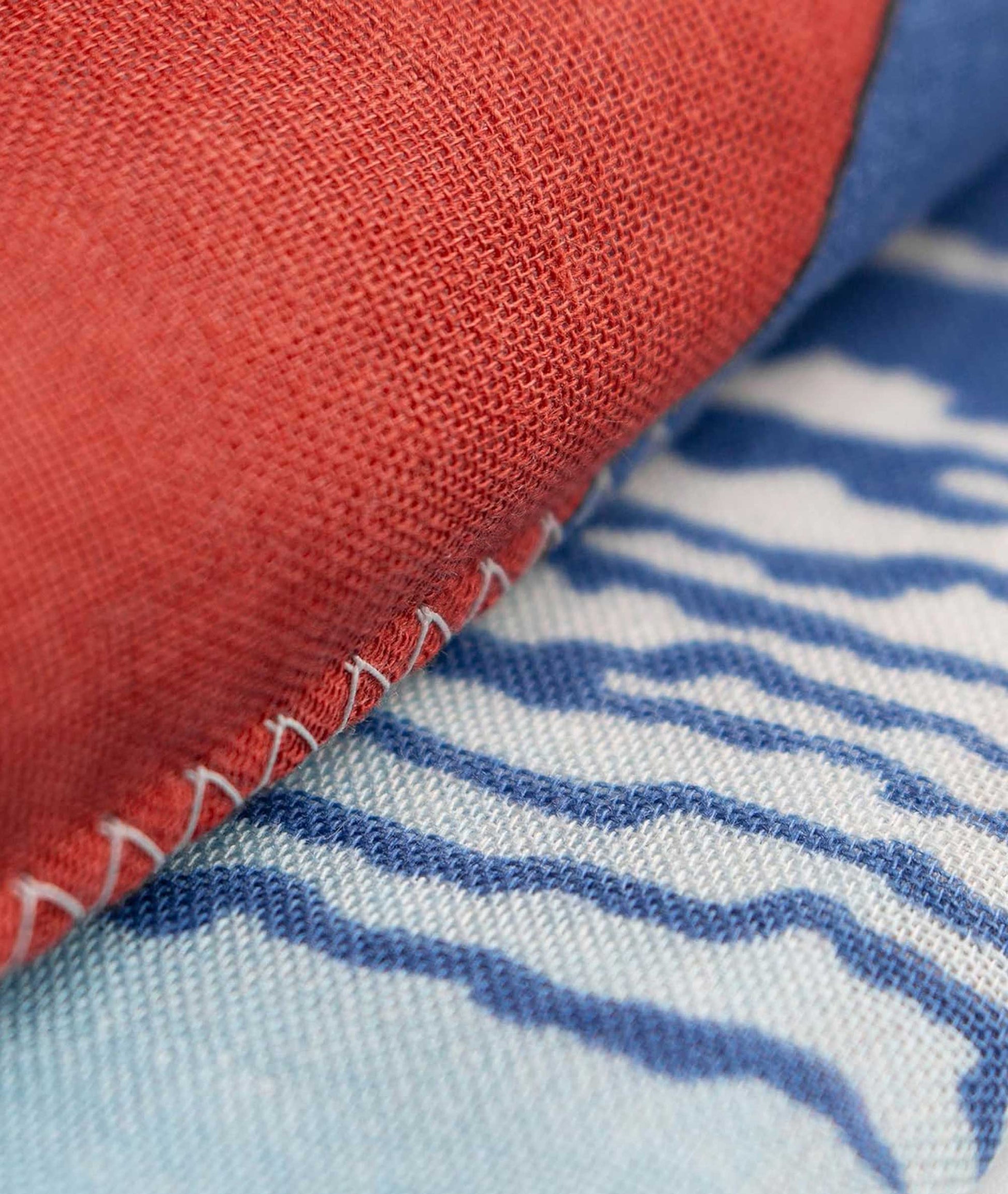 Double Gauze Hand Towel – Hokusai “Red Fuji / Fine Wind, Clear Morning” - Yamamotojin Shoten