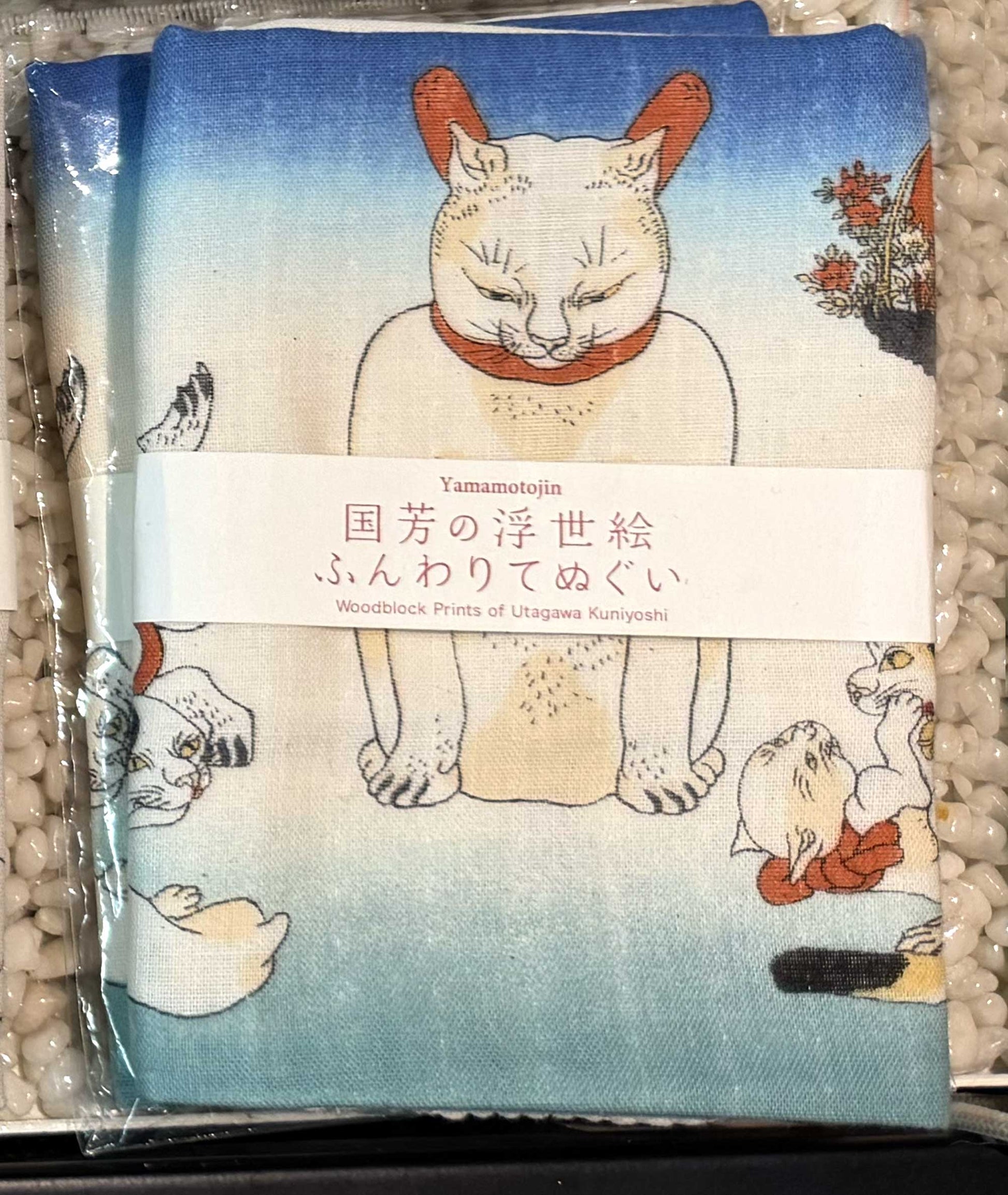 Ukiyo-e Double Gauze Hand Towel – Kuniyoshi “Kagami Uchiwa” - Yamamotojin Shoten